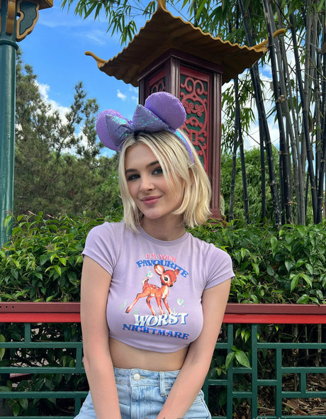 lilyhosea nude model image