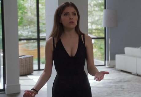 Anna Kendrick naked star pic