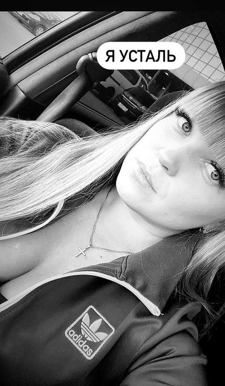 rude in life sex model pictures