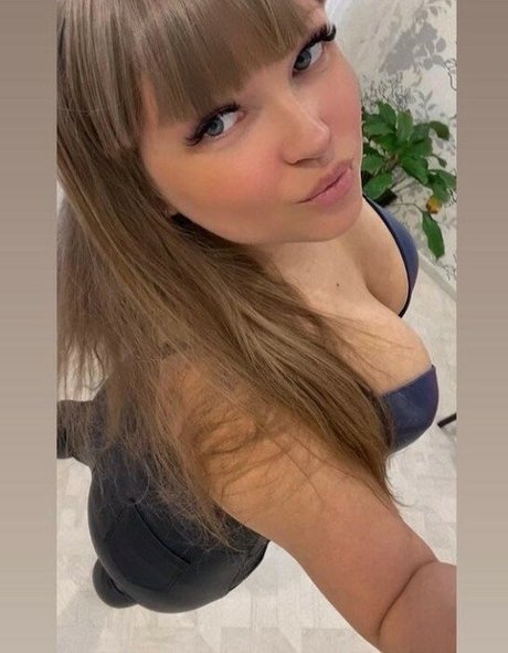 rude in life free star galleries