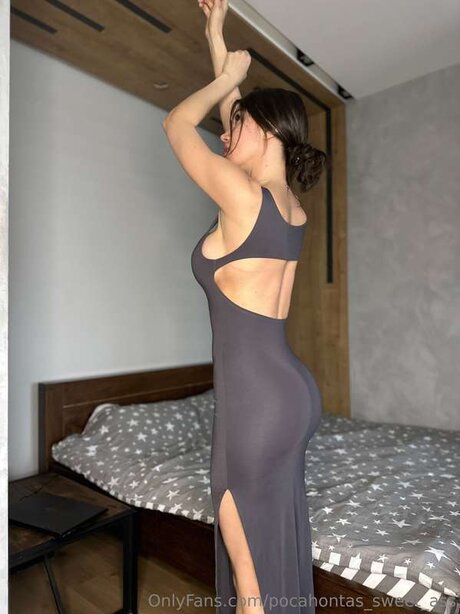 Pocahontas Sweet Ass model adult image