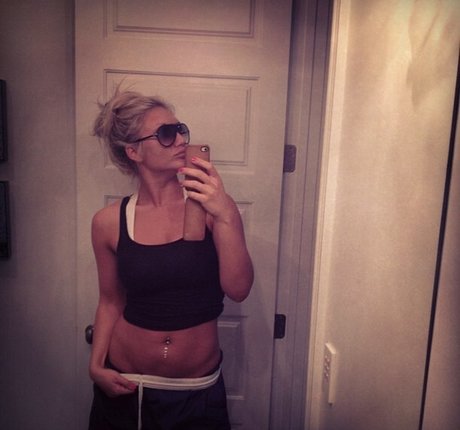 Brooke Hogan xxx pornstar images