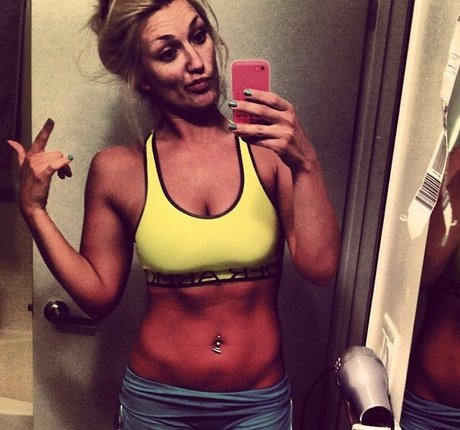 Brooke Hogan pornstar xxx img