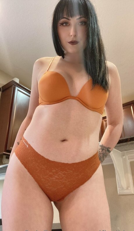 wolfierikku adult model pic