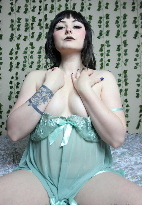 wolfierikku pornstar photo