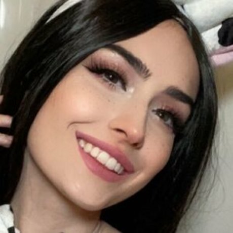 Shm0oo model nice pictures