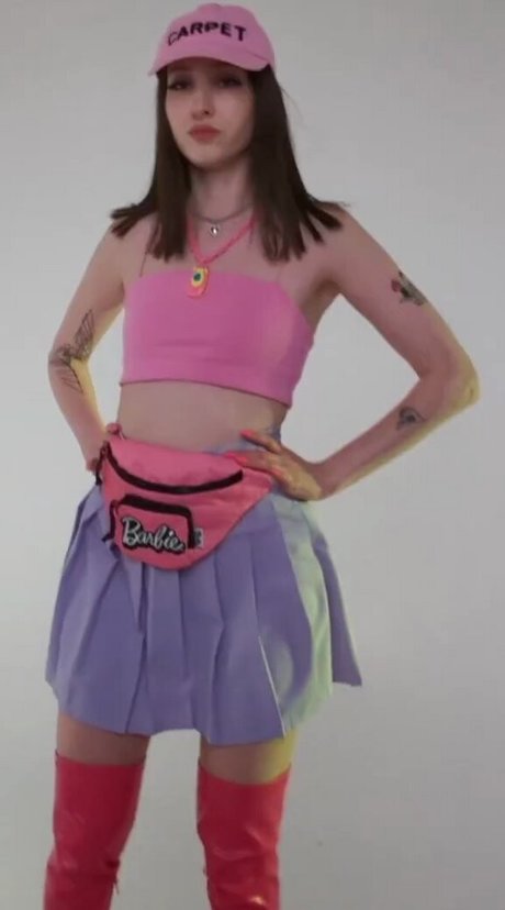 Aloona Larionova star best image