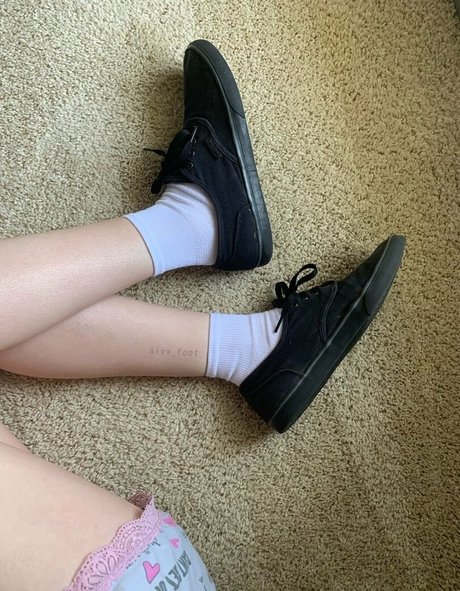 tinykittie model high quality gallery