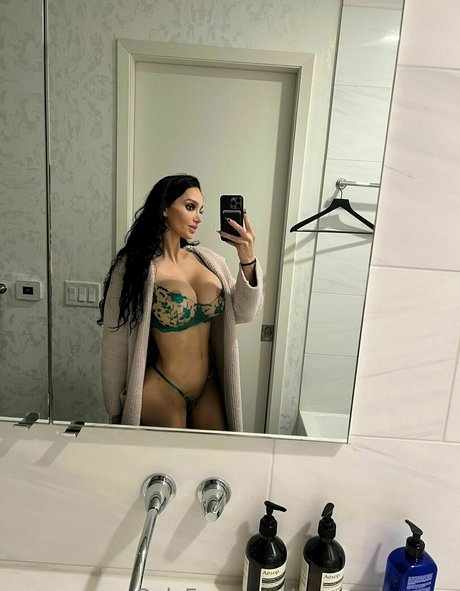 amyanderssen model naked gallery