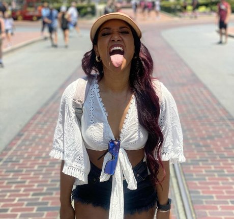 Candice Patton free model img