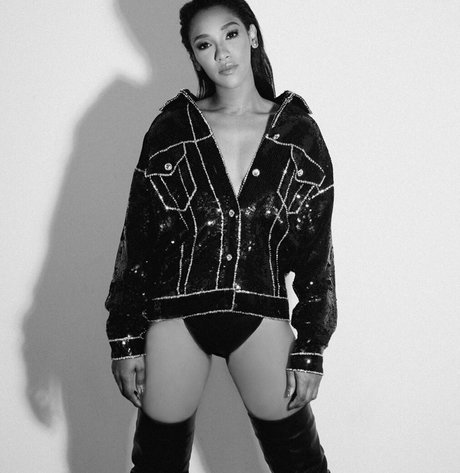 Candice Patton profile pic