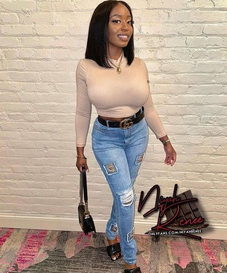 niyahrenee star hd photos