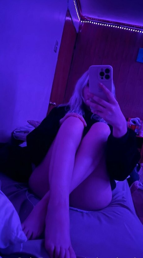 urlovelymia pornstar xxx archive