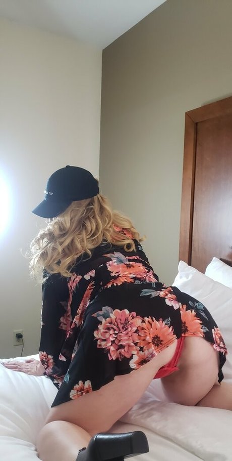 bodybuilder male onlyfans free image