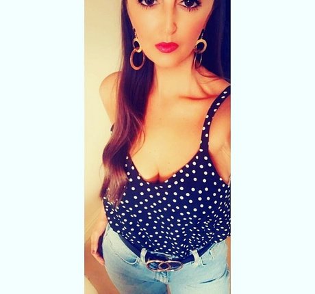 Melanie M nude pornstar img