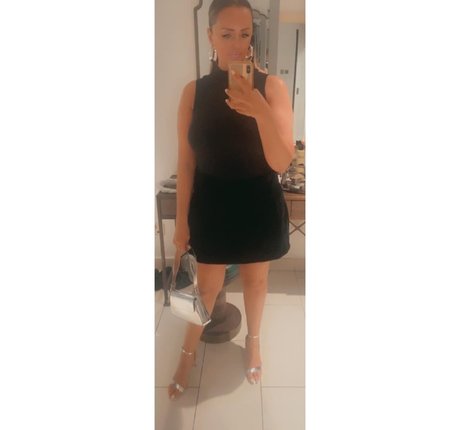 Melanie M beautiful actress pics