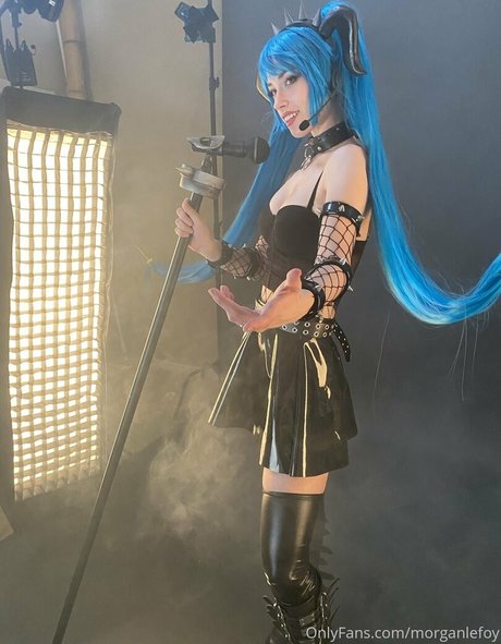 MorganLeFoy star naked photos