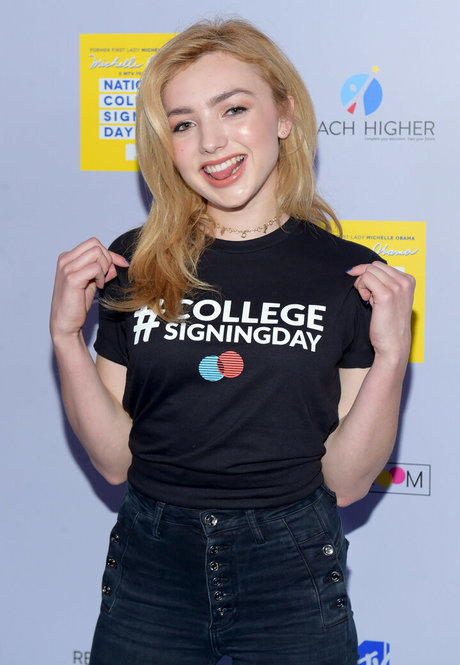 Peyton List hd actress pictures