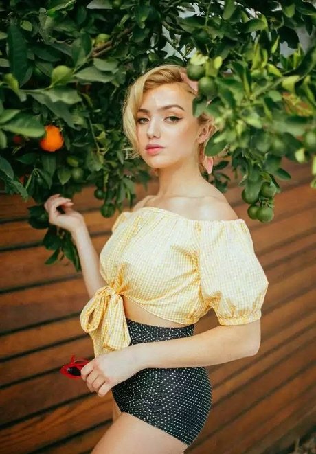 Peyton List pornstar naked images