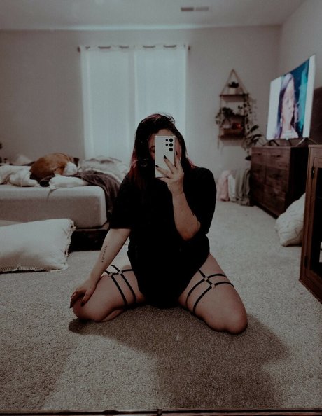 Jambooble nude model img