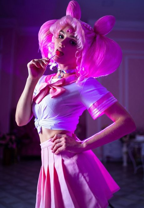 Sophie Katssby erotic model pics