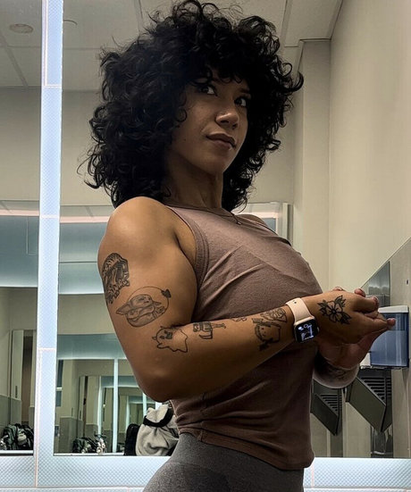 Builtbritt pornstar beautiful image