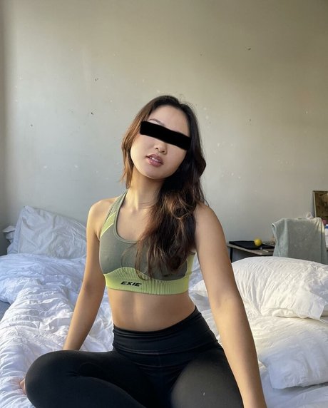 louxcarter erotic pornstar image