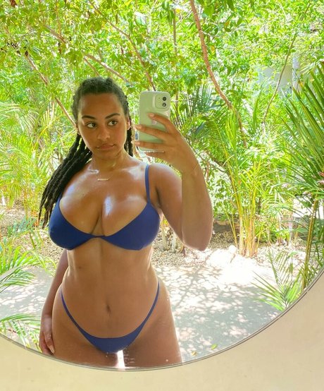 Raina Morris xxx actress pics