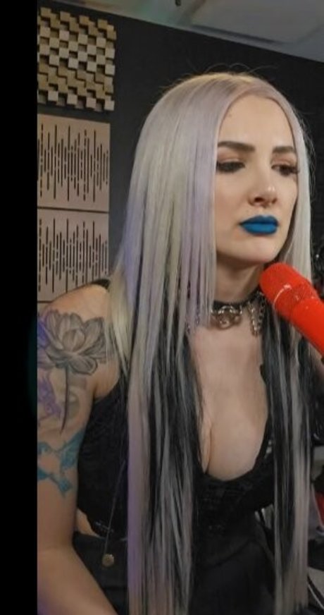 Addie Nicole Amick pornstar adult img