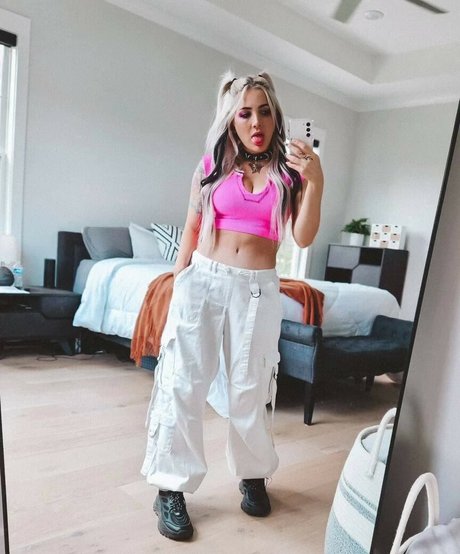 Addie Nicole Amick high quality actress photo