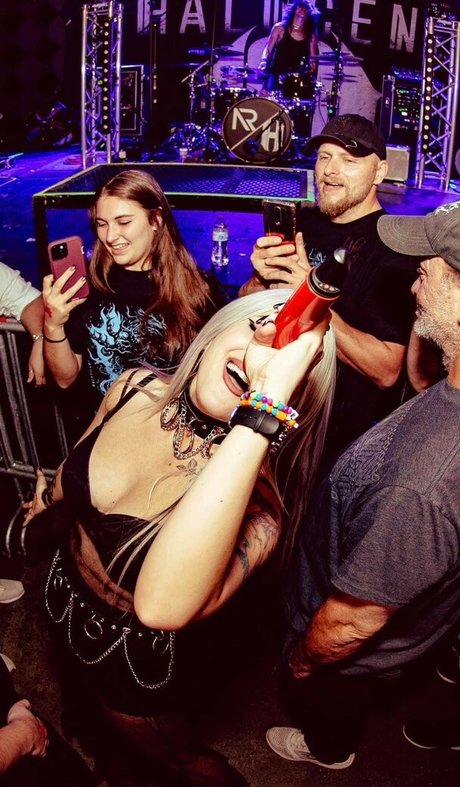 Addie Nicole Amick pornstar perfect pics