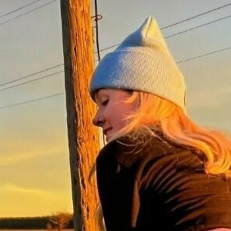 missdollypromotions pornographic model images