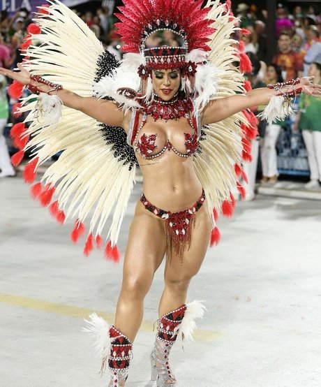 Larissa Tomasia pornstar adult image