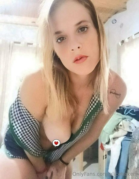 alicebakerr high quality actress images