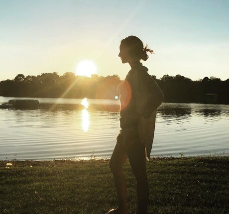 Emmanuelle Chriqui model nude images