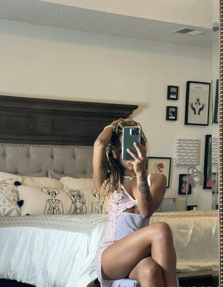 Briabackwoods art pornstar archive