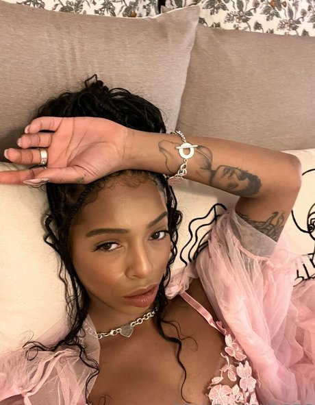 Briabackwoods model perfect galleries