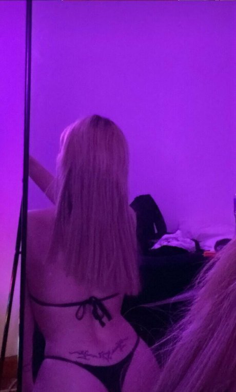 mayinha star nudes image