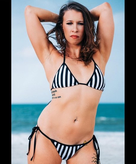 Aubrey Edwards model sexy images