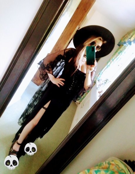 Kiwo pretty model pics