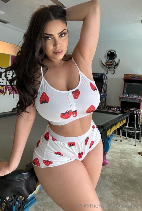 sm00ches model beautiful pictures