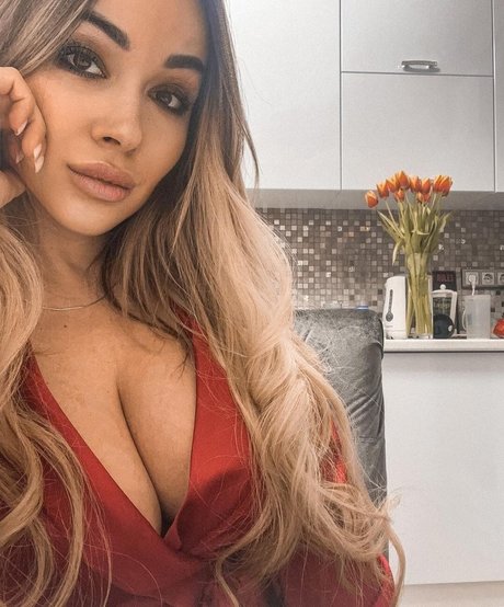 Anna Kostenko star hd gallery