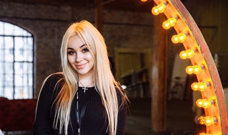 Anna Kostenko star beautiful galleries