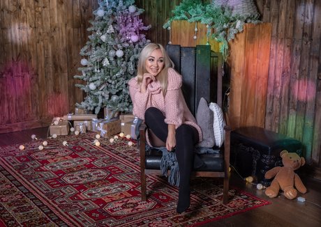 Anna Kostenko model xxx pic