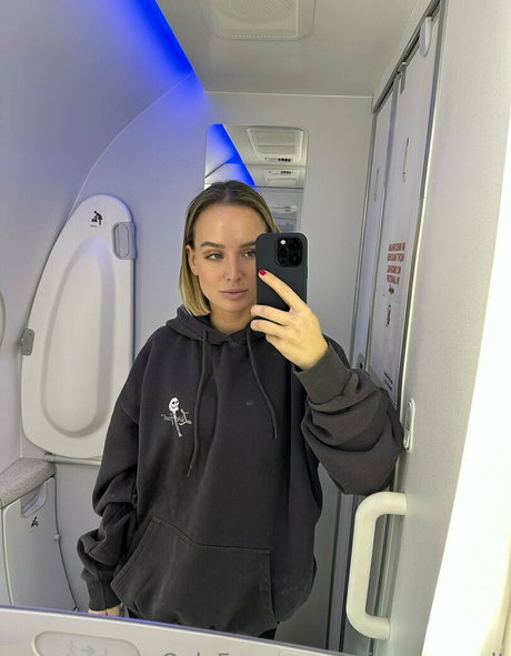 Julia Rommelt thumbnail