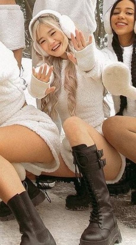 Kika Kim model hot picture