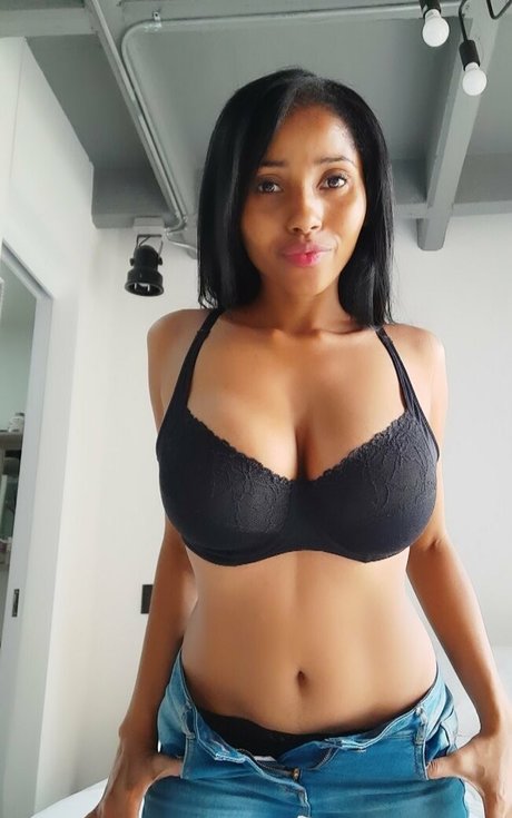 Angelysc star sexy images