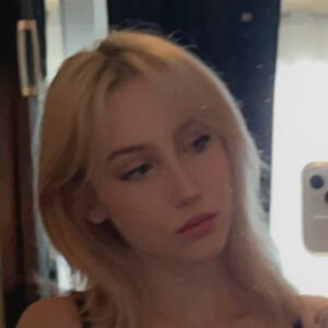 Alliury best star pic