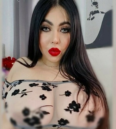 Louisa Ml model sexy image