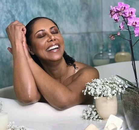 Valeria Valenssa porn model photo